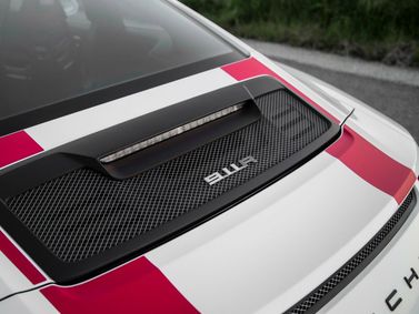 Porsche 911 R 991, Купе — задняя часть автомобиля крупным планом
