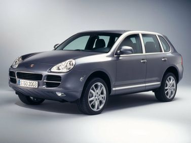 Porsche Cayenne I (955)، دفع رباعي 5 أبواب — منظر أمامي أيمن
