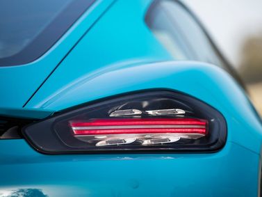 Porsche Cayman ثالثاً 718 (982)، كوبيه — المصباح الخلفي