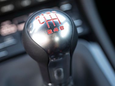 Porsche Cayman ثالثاً 718 (982)، كوبيه — محدد ناقل الحركة