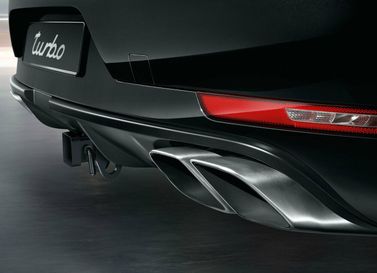 Porsche Macan I، دفع رباعي 5 أبواب — الجزء الخلفي من السيارة عن قرب