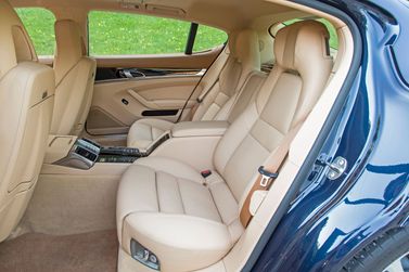Porsche Panamera أنا فيس ليفت، هاتشباك 5 أبواب Executive — المقاعد الخلفية