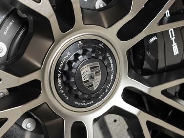 Porsche Panamera ثالثاً، ليفتباك — جنط العجلة