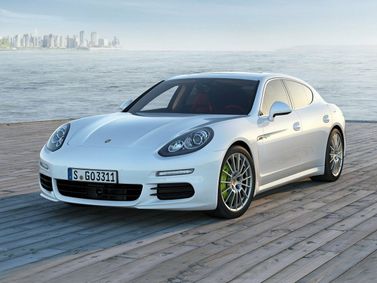 Porsche Panamera أنا فيس ليفت، هاتشباك 5 أبواب — منظر أمامي أيمن