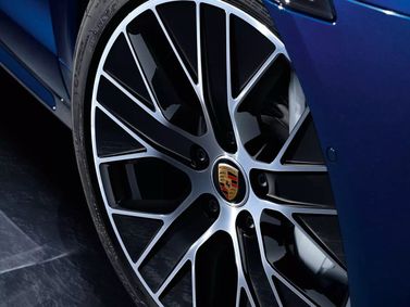 Porsche Taycan I، سيدان — جنط العجلة