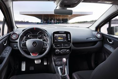 Renault Clio RS IV Рестайлинг, Хэтчбек 5 дв. — передняя панель