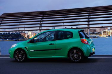Renault Clio RS III Рестайлинг, Хэтчбек 3 дв. — вид слева