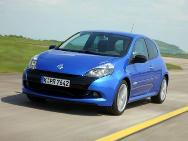 Renault Clio RS III Рестайлинг, Хэтчбек 3 дв. — вид спереди справа