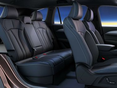 Renault Grand Koleos، دفع رباعي 5 أبواب — المقاعد الخلفية