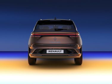 Renault Grand Koleos، دفع رباعي 5 أبواب — منظر خلفي