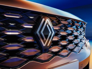 Renault Grand Koleos، دفع رباعي 5 أبواب — شبكة المبرد