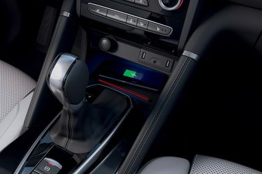Renault Koleos II Рестайлинг, Внедорожник 5 дв. — центральная консоль
