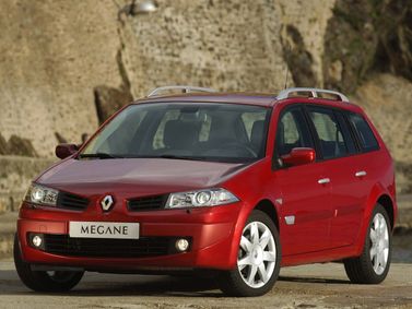 Renault Megane II Рестайлинг, Универсал 5 дв. — вид спереди справа