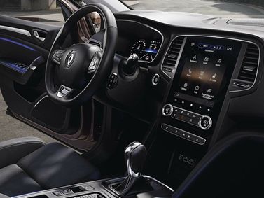 Renault Megane IV Рестайлинг, Седан — передняя панель