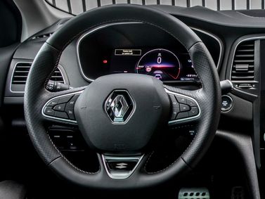 Renault Megane فيس ليفت IV، واجون 5 أبواب — عجلة القيادة