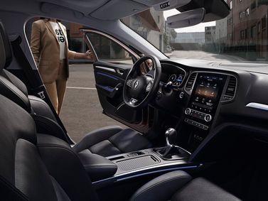 Renault Megane IV Рестайлинг, Хэтчбек 5 дв. — место водителя