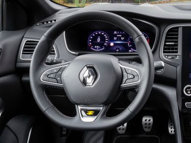 Renault Megane IV Рестайлинг, Хэтчбек 5 дв. — рулевое колесо
