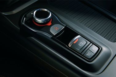 Renault Talisman I، واجون 5 أبواب — الكونسول الوسطي