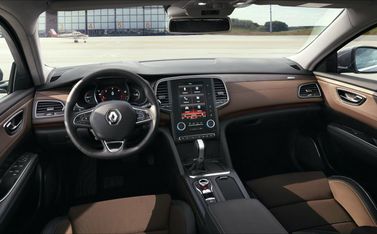 Renault Talisman I، واجون 5 أبواب — لوحة القيادة