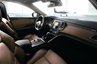 Renault Talisman I، واجون 5 أبواب — منظر عام للمقصورة
