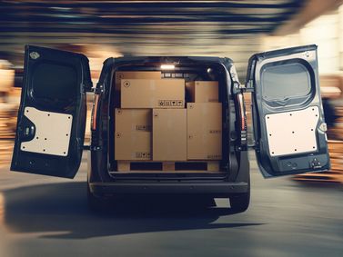 Renault Trafic الرابع، فان L1 — حجرة الأمتعة