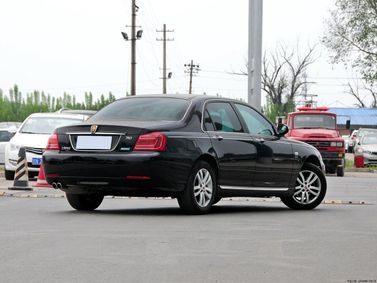 Roewe 750, Sedan — rear three-quarter view