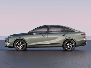 Roewe D6, Седан — вид слева