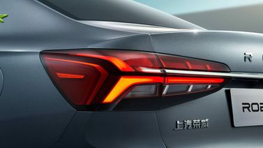 Roewe i5 I Рестайлинг, Седан — задний фонарь