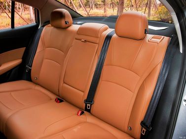 Roewe i5 I Рестайлинг 2, Седан — задние сиденья