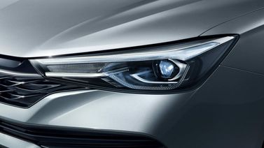 Roewe i5 I Рестайлинг, Седан — передняя фара
