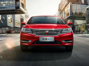 Roewe i6, Sedan — front view