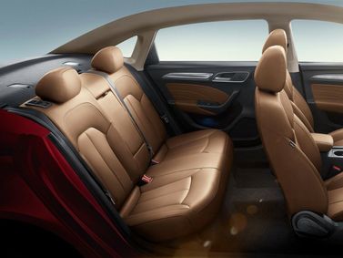 Roewe i6, Sedan — rear seats