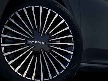 Roewe M7, Седан — колёсный диск
