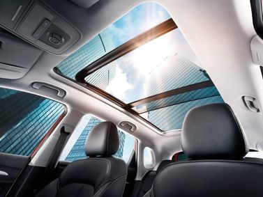 Roewe RX3, SUV 5 dr. — general interior view