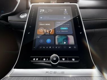 Roewe RX5 أنا فيس ليفت، دفع رباعي 5 أبواب Plus — شاشة نظام المعلومات والترفيه