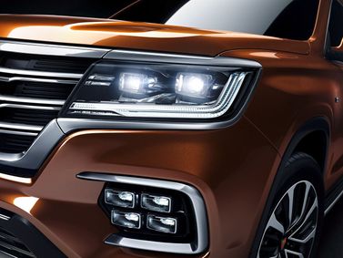 Roewe RX8, Внедорожник 5 дв. — передняя фара