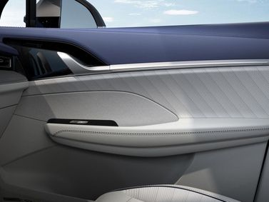 Roewe Whale, Внедорожник 5 дв. — деталь интерьера