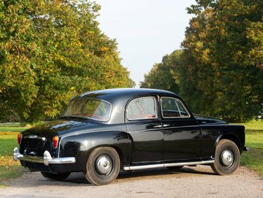 Rover P4, Седан — вид сзади справа