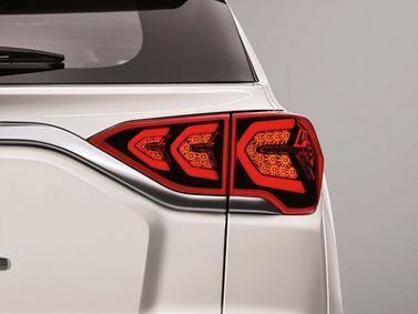 SsangYong Korando رابعاً، دفع رباعي 5 أبواب — المصباح الخلفي