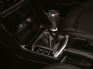 SsangYong Korando رابعاً، دفع رباعي 5 أبواب — محدد ناقل الحركة
