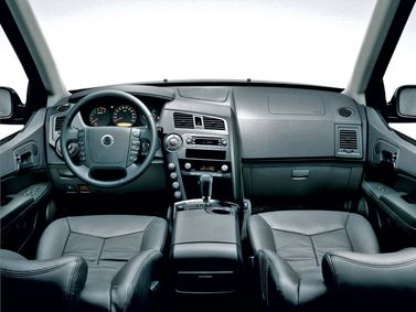 SsangYong Kyron I Рестайлинг, Внедорожник 5 дв. — передняя панель