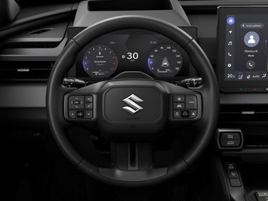 Suzuki Across II، دفع رباعي 5 أبواب — عجلة القيادة