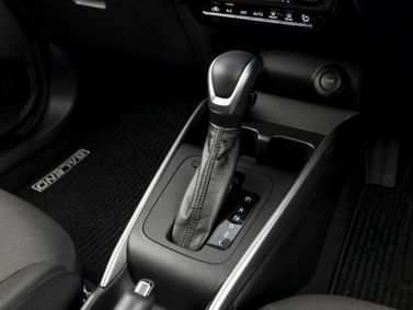 Suzuki Baleno ثالثاً، هاتشباك 5 أبواب — محدد ناقل الحركة