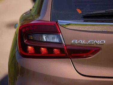 Suzuki Baleno ثالثاً، هاتشباك 5 أبواب — المصباح الخلفي