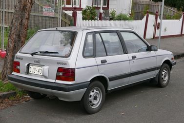 Suzuki Cultus II, Хэтчбек 5 дв. — вид сзади в три четверти