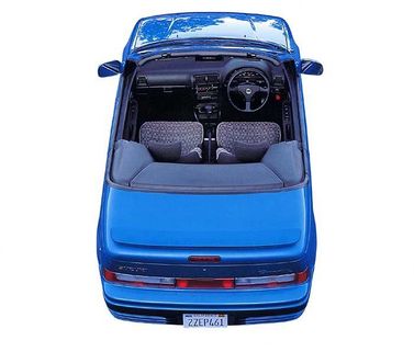 Suzuki Cultus ثانياً، قابلة للتحويل — منظر عام للمقصورة