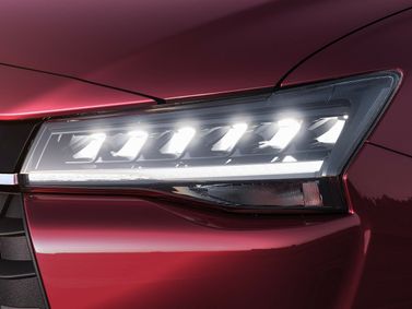 Suzuki DZire رابعاً، سيدان — المصباح الأمامي