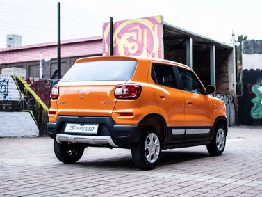 Suzuki S-Presso, Внедорожник 5 дв. — вид сзади в три четверти