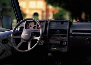 Suzuki Samurai, Внедорожник Открытый — место водителя