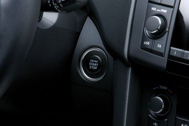 Suzuki Swift رابعاً، هاتشباك 5 أبواب — تفصيل داخلي